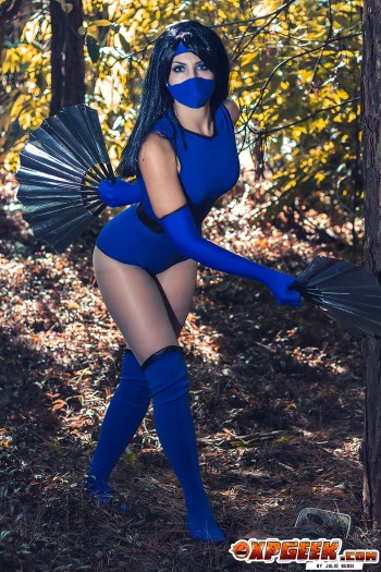 Kitana - Mortal Kombat ( Gabriela Estevão)