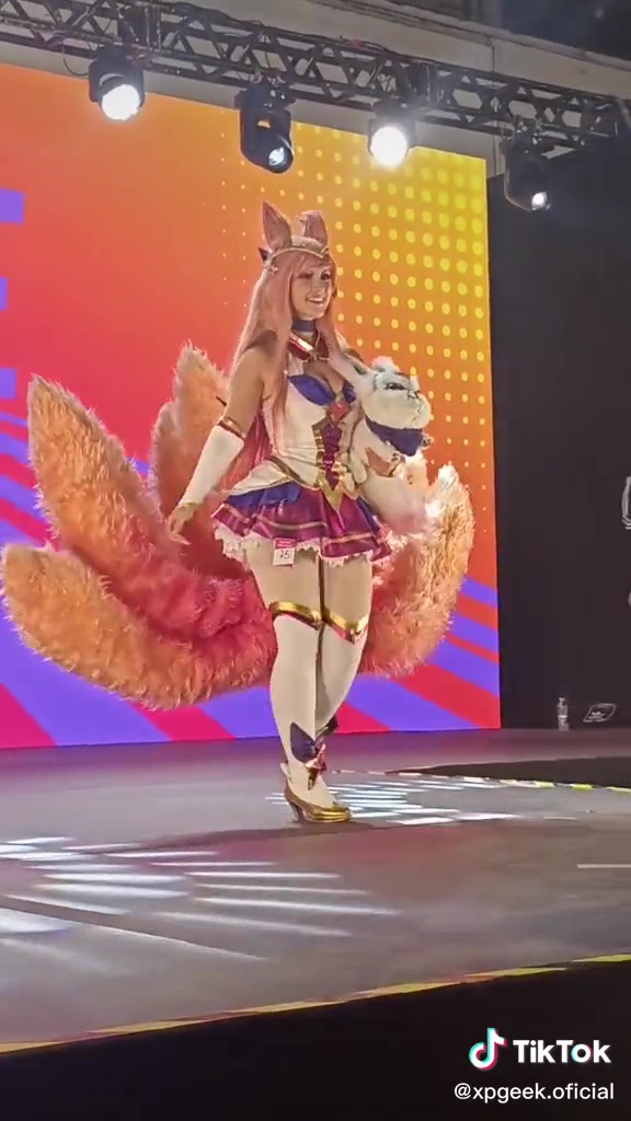 Desfile Cosplay Anime Friends 2022 - Ahri - League of Legend